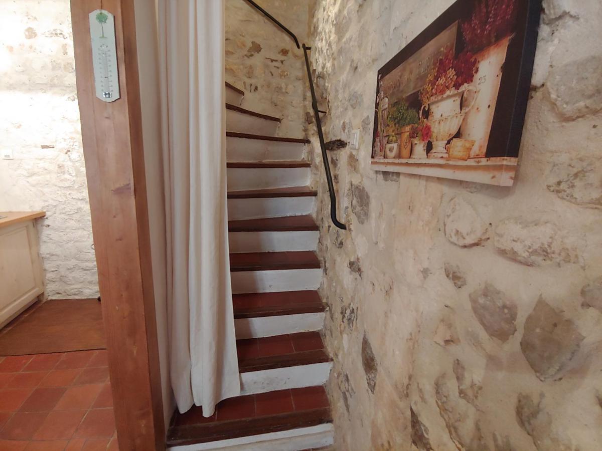 Charmante maison arlésienne à l'ombre des Arènes, de 2 à 5p Exterior foto